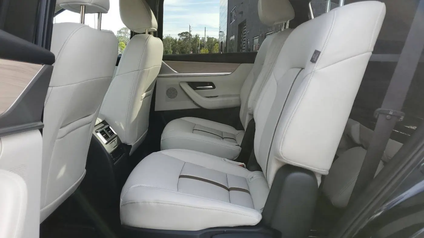 2025 Mazda CX-90 JM3KKEHAXS1203656