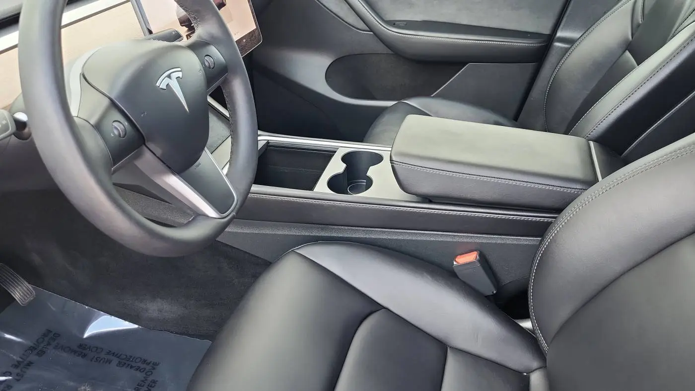 2023 Tesla Model Y 7SAYGAEE9PF713163