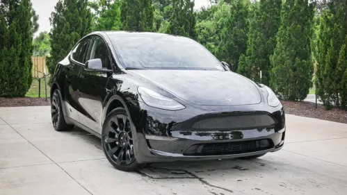 2025 Tesla Model Y 7SAYGDED9SA342035