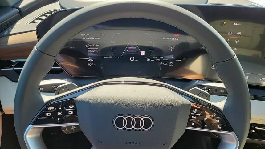 2025 Audi Q6 e-tron WA122BGF9SA027116