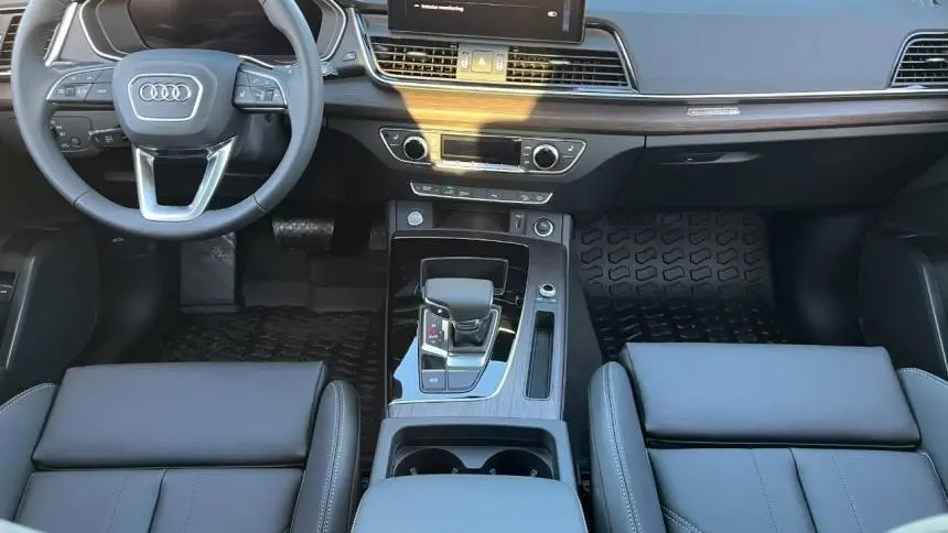 2025 Audi Q5 WA1G2AFY2S2020621