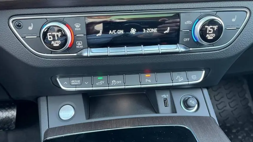 2025 Audi Q5 WA1G2AFY2S2020621