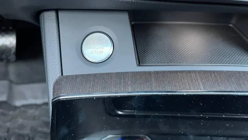 2025 Audi Q5 WA1G2AFY2S2020621