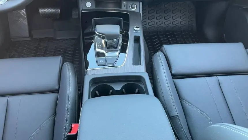 2025 Audi Q5 WA1G2AFY2S2020621