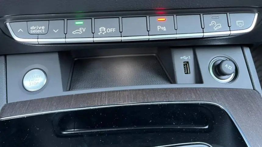 2025 Audi Q5 WA1G2AFY2S2020621