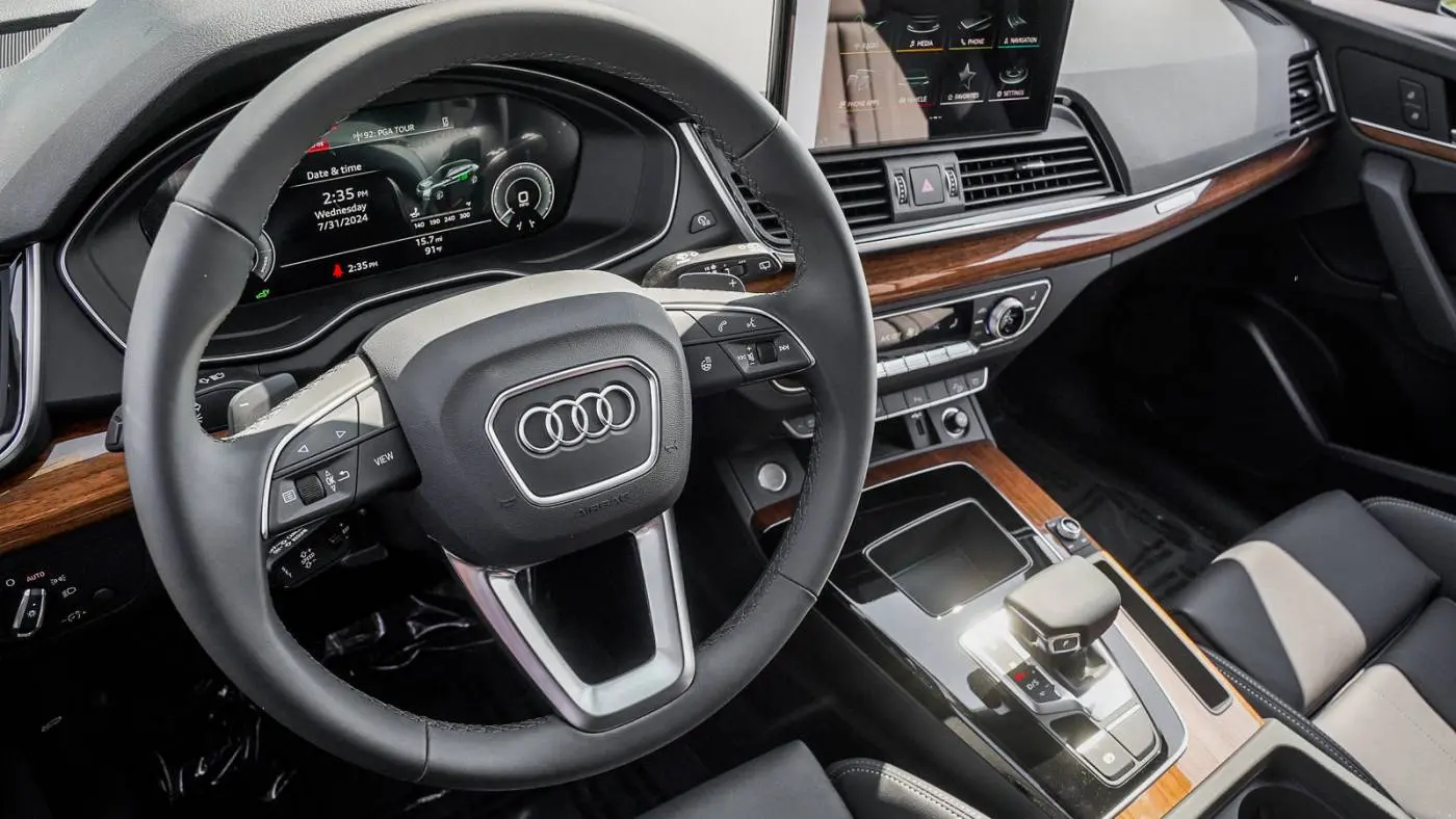 2024 Audi Q5 WA1G2AFY7R2110616