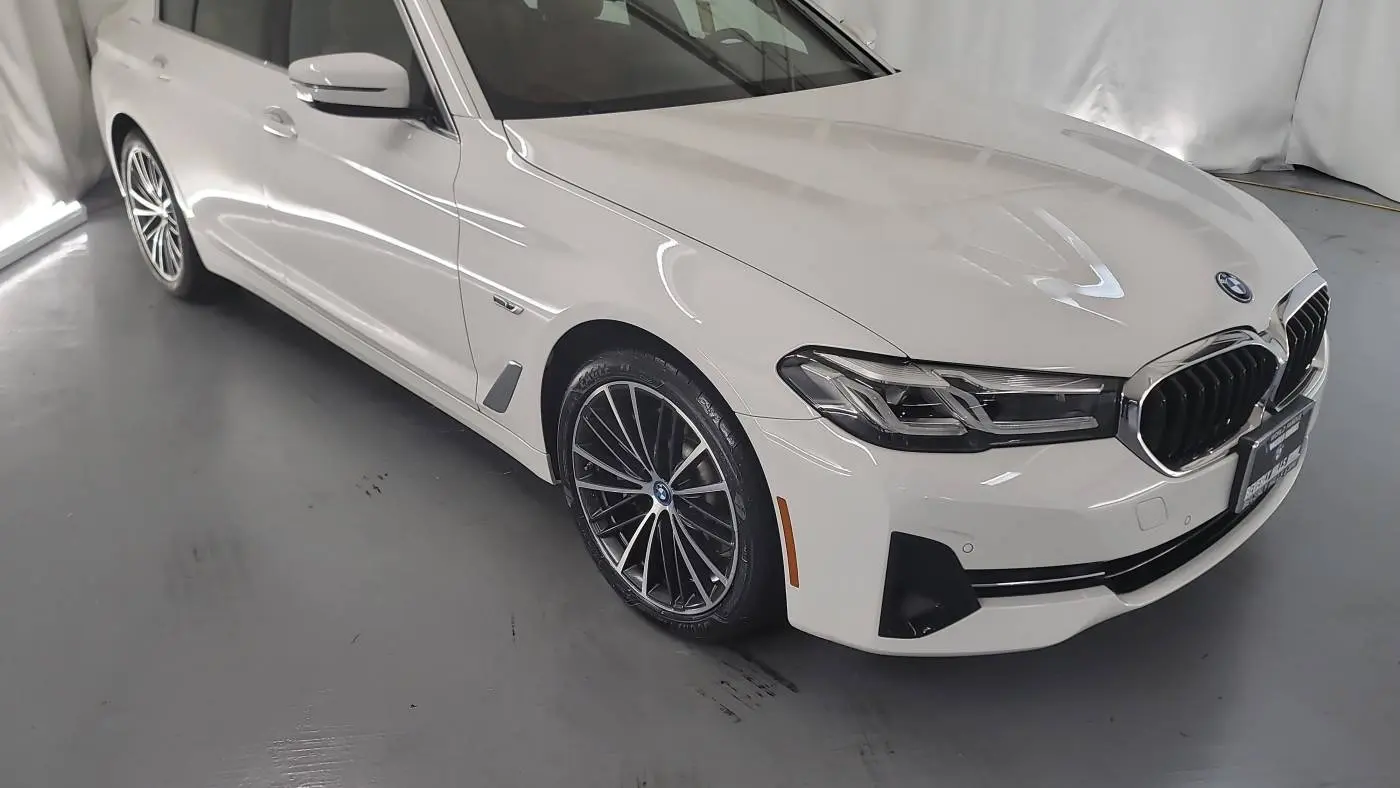 2022 BMW 5 Series WBA13AG00NCK38666