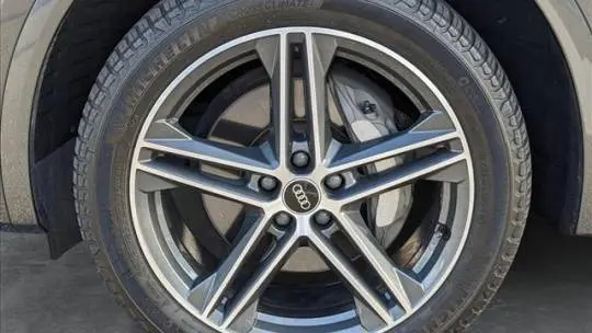2021 Audi Q5 WA1F2AFY9M2045319