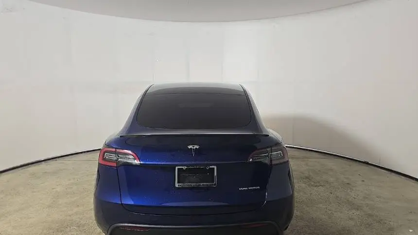 2021 Tesla Model Y 5YJYGDEE3MF260720