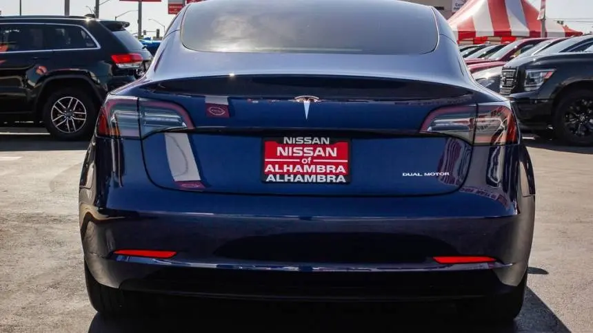 2023 Tesla Model 3 5YJ3E1EB8PF661933