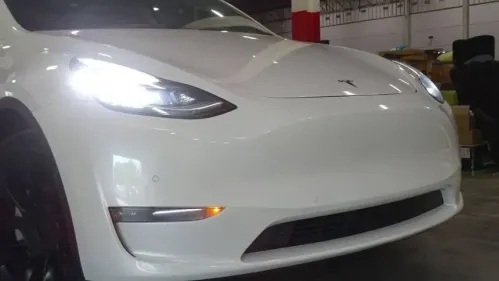 2020 Tesla Model Y 5YJYGDEE5LF027128