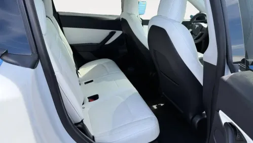 2020 Tesla Model Y 5YJYGDEE8LF055800