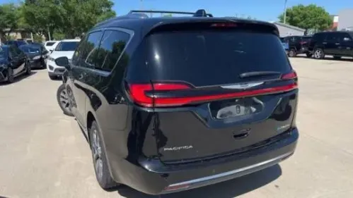 2022 Chrysler Pacifica 2C4RC1N79NR223516