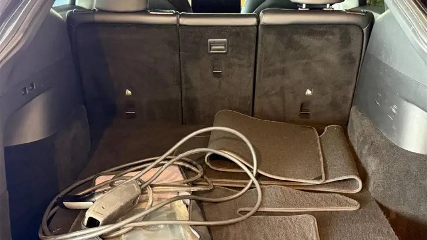 2021 Tesla Model Y 5YJYGDEE4MF268101