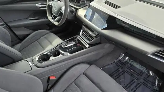 2024 Audi e-tron GT WAUCJBFW4R7001378