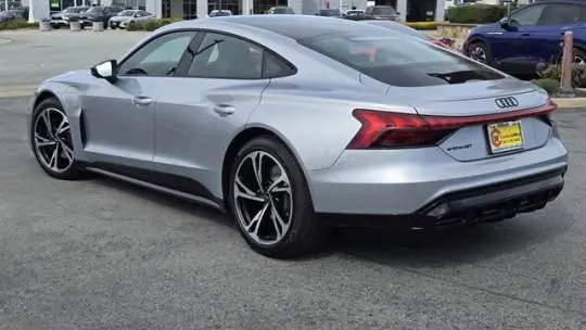2024 Audi e-tron GT WAUCJBFW4R7001378