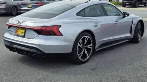 2024 Audi e-tron GT WAUCJBFW4R7001378