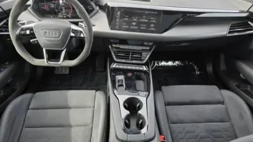2024 Audi e-tron GT WAUCJBFW4R7001378