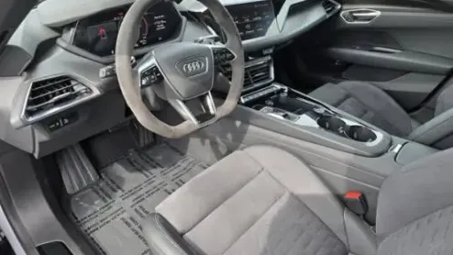 2024 Audi e-tron GT WAUCJBFW4R7001378