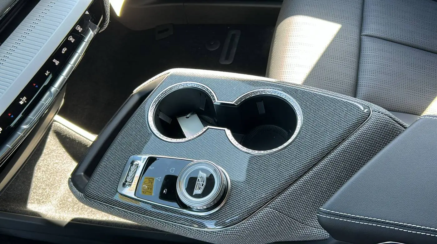 2025 Cadillac OPTIQ 3GYK3GMR6SS149441