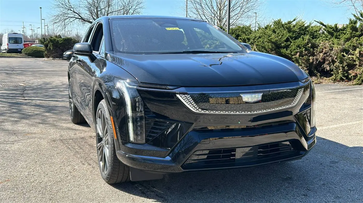 2025 Cadillac OPTIQ 3GYK3GMR6SS149441