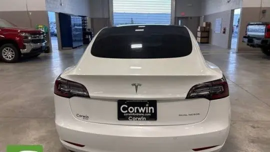 2019 Tesla Model 3 5YJ3E1EB9KF513640
