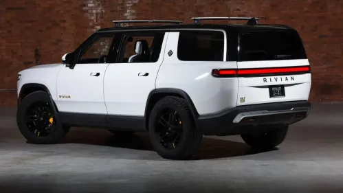 2023 Rivian R1S - Images - 3