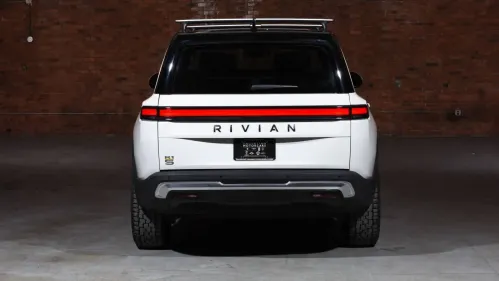 2023 Rivian R1S - Images - 4