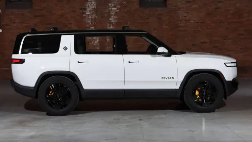 2023 Rivian R1S - Images - 6