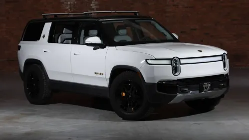 2023 Rivian R1S - Images - 7