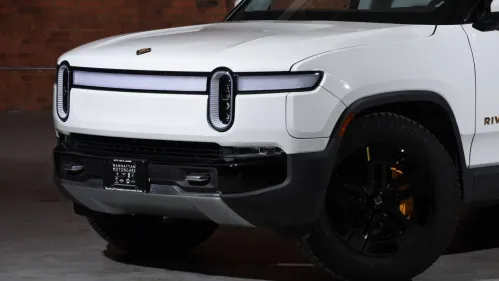2023 Rivian R1S - Images - 9