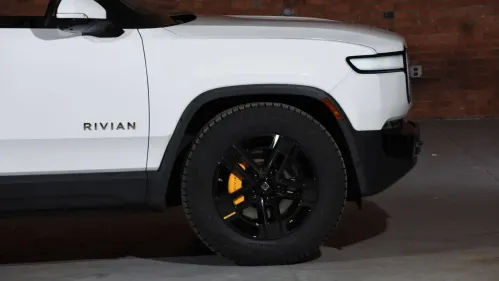 2023 Rivian R1S - Images - 10