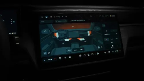 2023 Rivian R1S - Images - 13