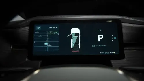 2023 Rivian R1S - Images - 16