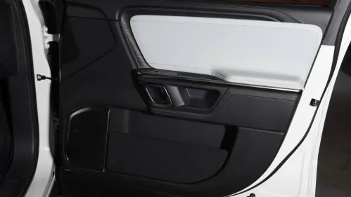 2023 Rivian R1S - Images - 21