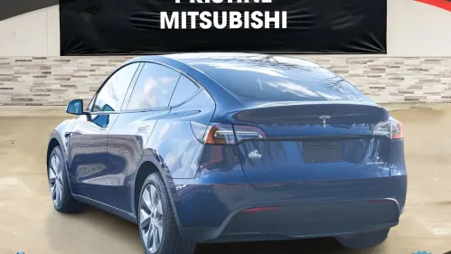 2022 Tesla Model Y 7SAYGDEE1NF315654