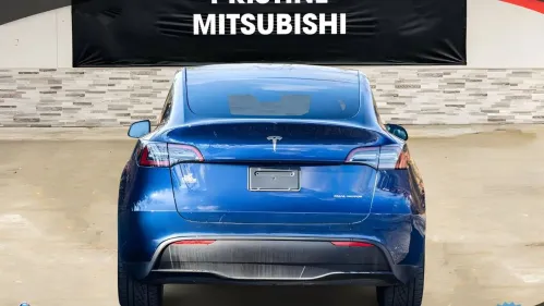 2022 Tesla Model Y 7SAYGDEE1NF315654