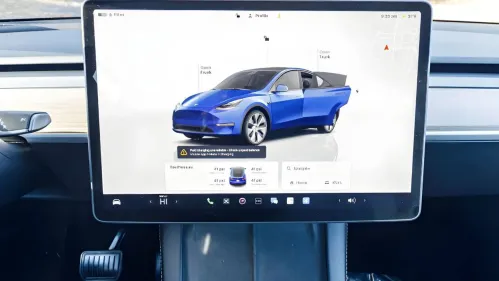2022 Tesla Model Y 7SAYGDEE1NF315654