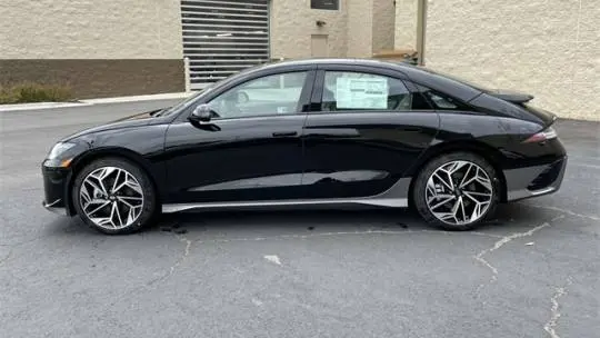 2025 Hyundai IONIQ 6 KMHM54AA4SA097987