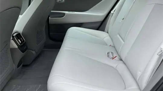 2025 Hyundai IONIQ 6 KMHM54AA4SA097987