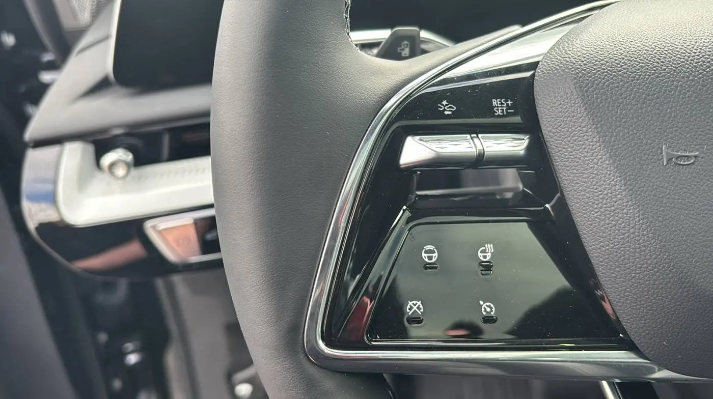 2025 Cadillac OPTIQ 3GYK3EMR7SS175437