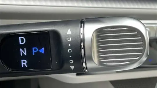 2025 Hyundai IONIQ 6 KMHM54AA4SA097987