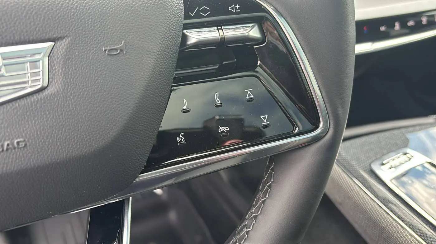 2025 Cadillac OPTIQ 3GYK3EMR7SS175437