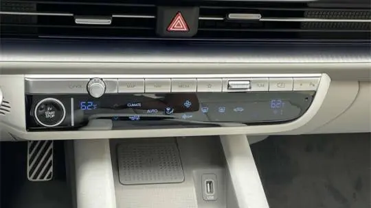 2025 Hyundai IONIQ 6 KMHM54AA4SA097987
