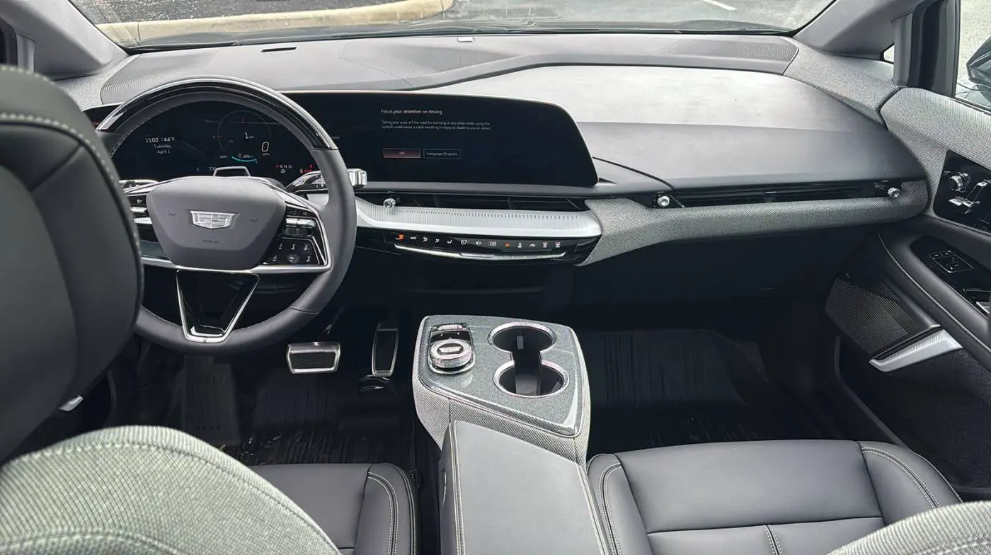 2025 Cadillac OPTIQ 3GYK3EMR7SS175437