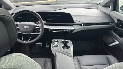 2025 Cadillac OPTIQ 3GYK3EMR7SS175437