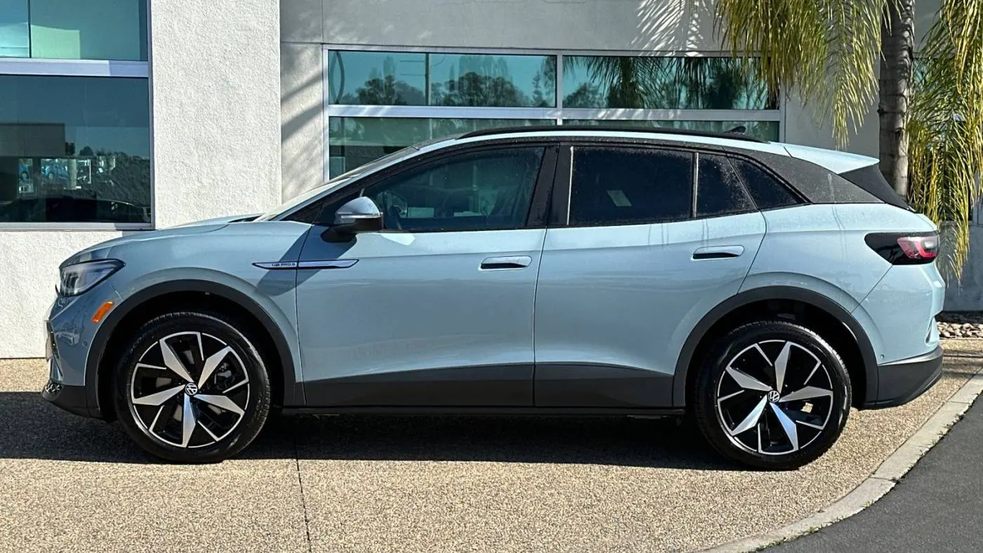 2025 Volkswagen ID.4 1V2WSPE83SC003826