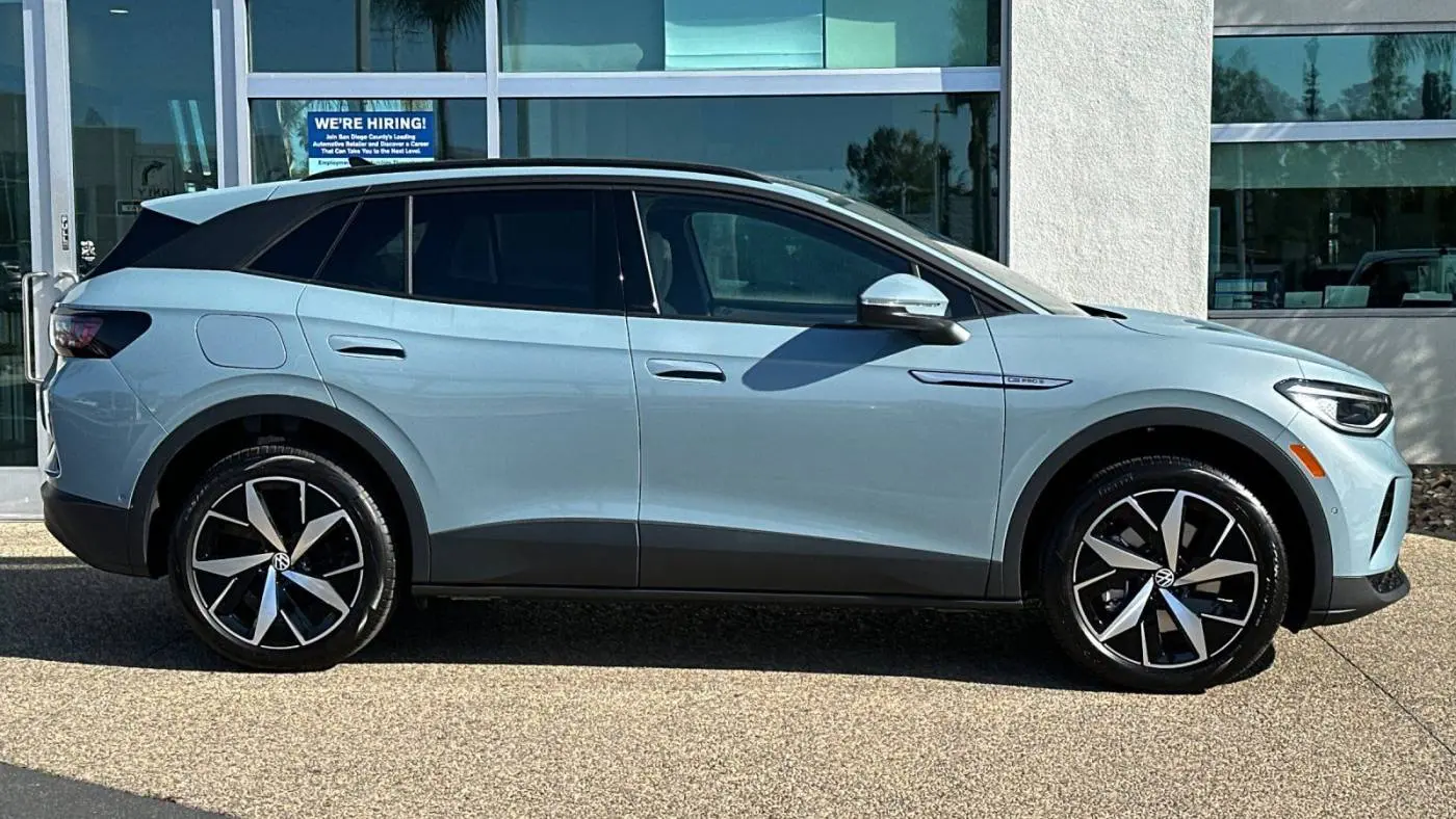 2025 Volkswagen ID.4 1V2WSPE83SC003826