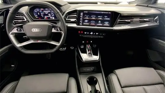 2025 Audi Q4 e-tron WA12UBFZ7SP001486