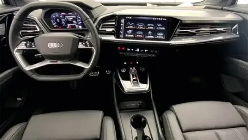 2025 Audi Q4 e-tron WA12UBFZ7SP001486